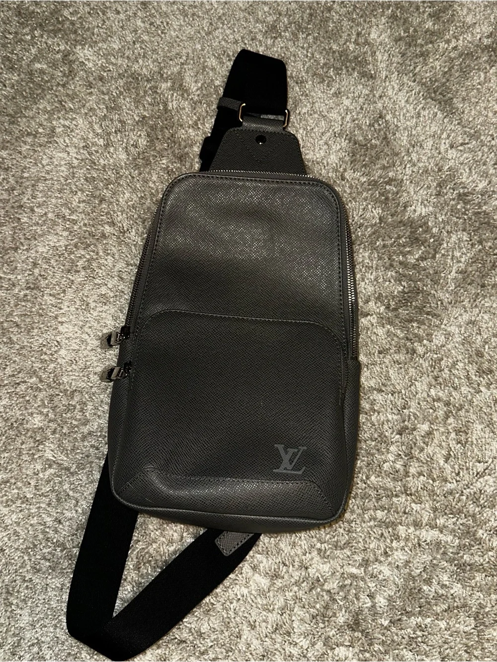 Louis Vuitton Slingbag